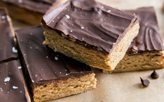 Healthy No-Bake Chocolate Cashew Butter Bars