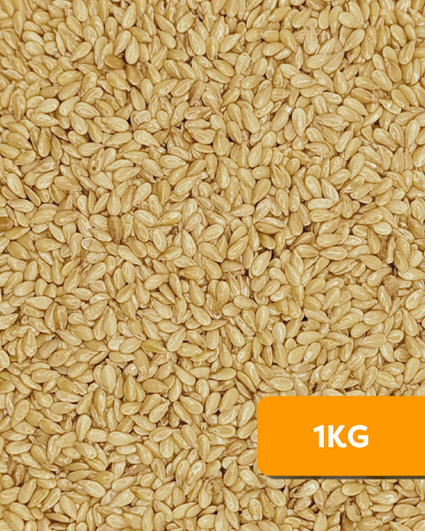 Close-up of Camel Nuts organic golden flaxseeds with a label indicating 1KG.