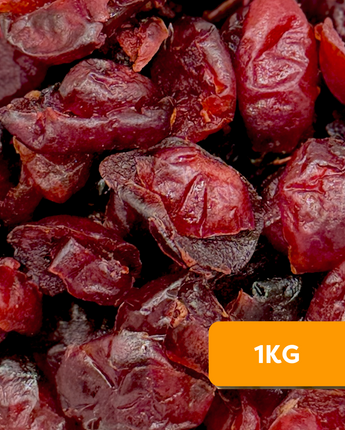 Close-up of Camel Nuts Organic cranberries with a 1KG label